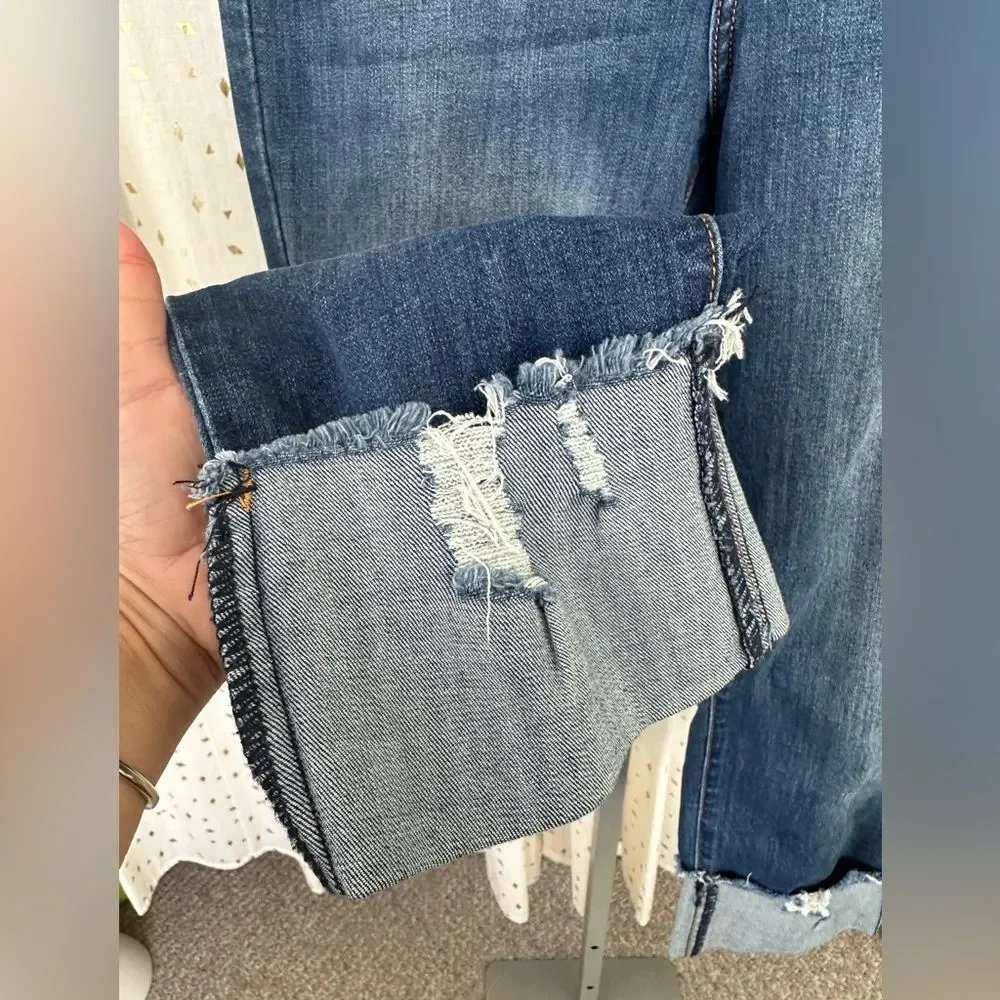 Luna Nora Boho Medium Wash Factory Faded Distressed Cropped Cuff Denim Jeans 6